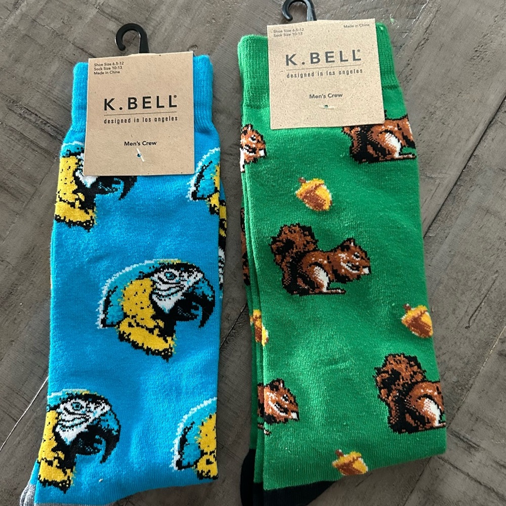 NWT K. Bell Crew Socks 2 Pairs Novelty Footwear Squirrels & Parrots Size 10-13